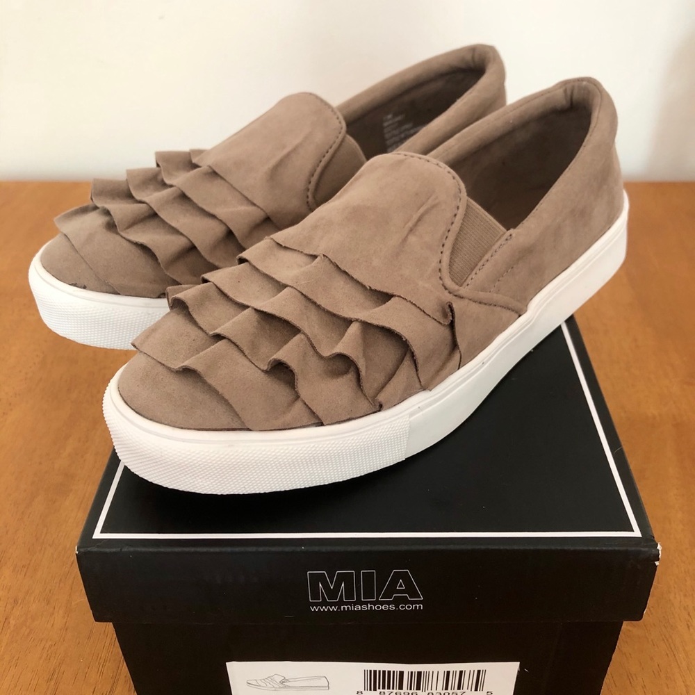 MIA suede Margaret shoe 7.5